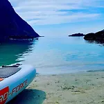 Close To Sea, Central, Rent A Boat, Mountain Hike, Wifi, Free Parking Apartamento