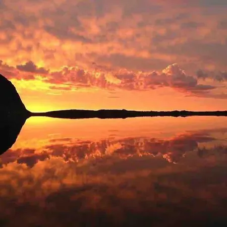 Апартаменты Close To Sea, Central, Rent A Boat, Mountain Hike, Wifi, Free Parking *