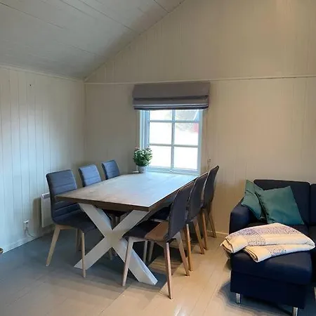 Close To Sea, Central, Rent A Boat, Mountain Hike, Wifi, Free Parking *