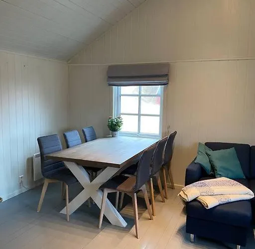 Close To Sea, Central, Rent A Boat, Mountain Hike, Wifi, Free Parking *