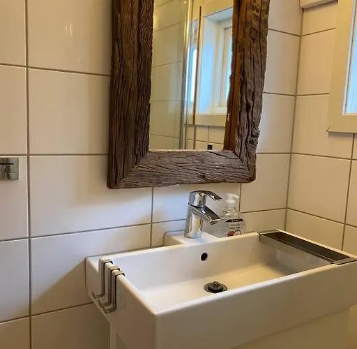 Close To Sea, Central, Rent A Boat, Mountain Hike, Wifi, Free Parking * Hag
