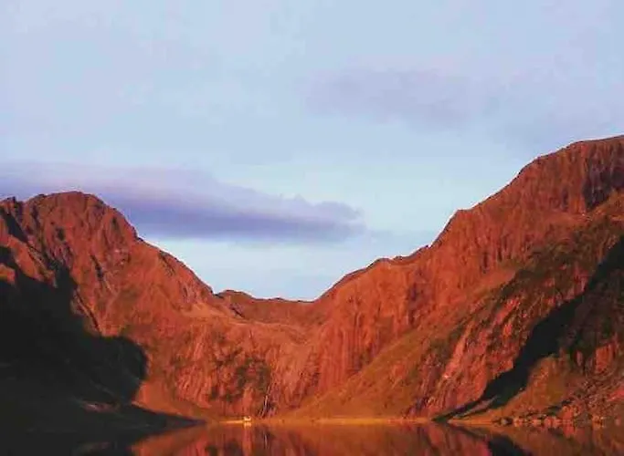 Apartamento Close To Sea, Central, Rent A Boat, Mountain Hike, Wifi, Free Parking *